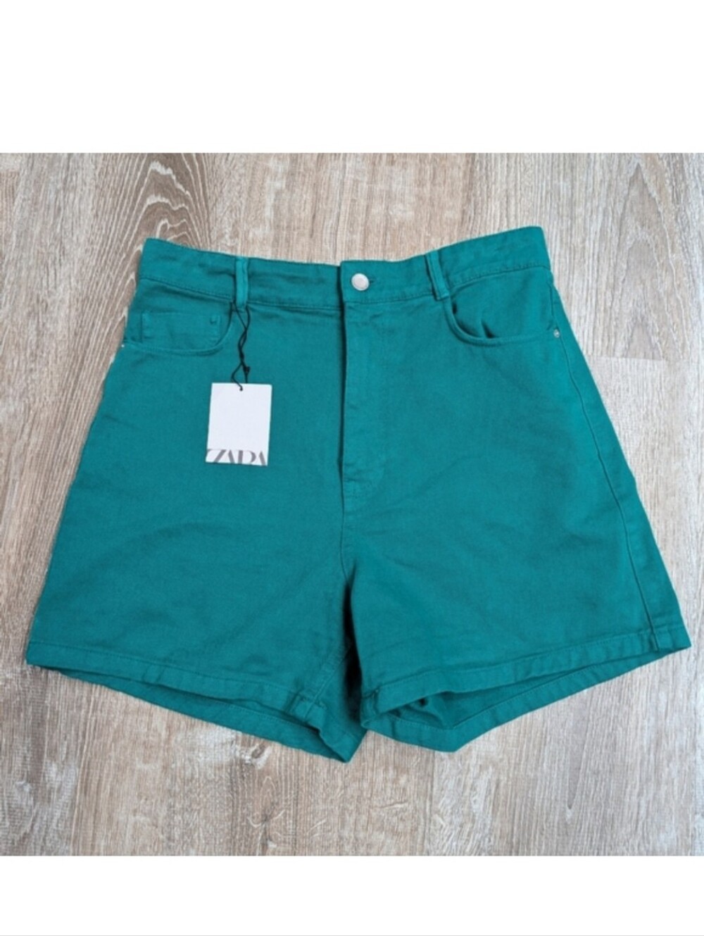 NWT Zara Green 100% Cotton High Waisted Denim Shorts Size 8